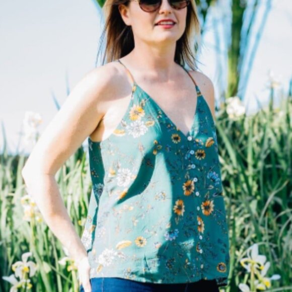 Dolan Anthropologie‎ Tank Top Women's Medium Naomi Floral Button Front Cami - Picture 3 of 12